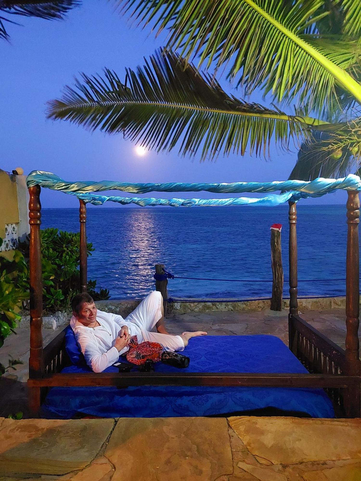 Queen Of Sheba Beach Lodge Pongwe Exterior photo